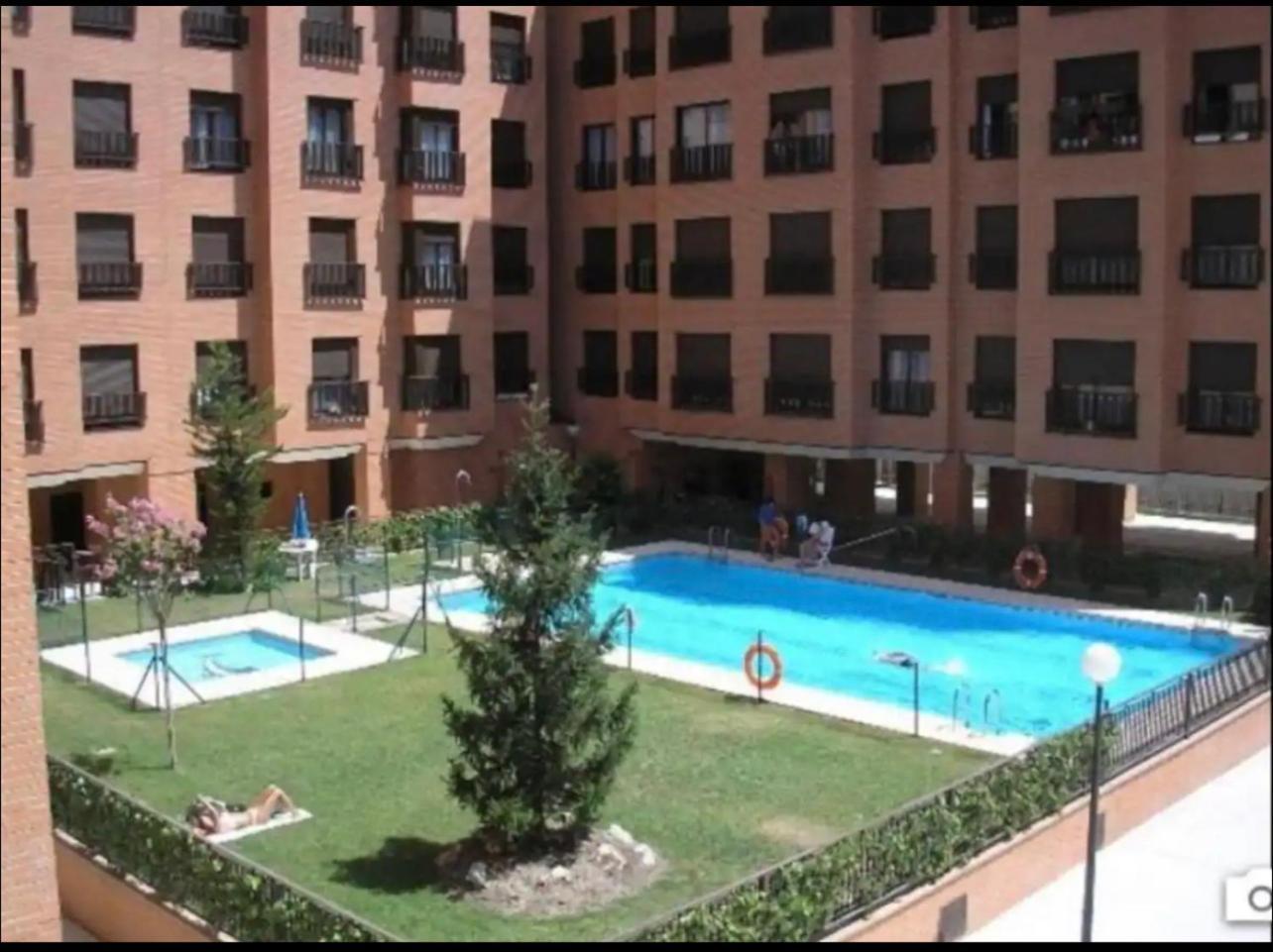 Samaniego Suite, Airport, Ifema Turistico Madrid Exterior foto